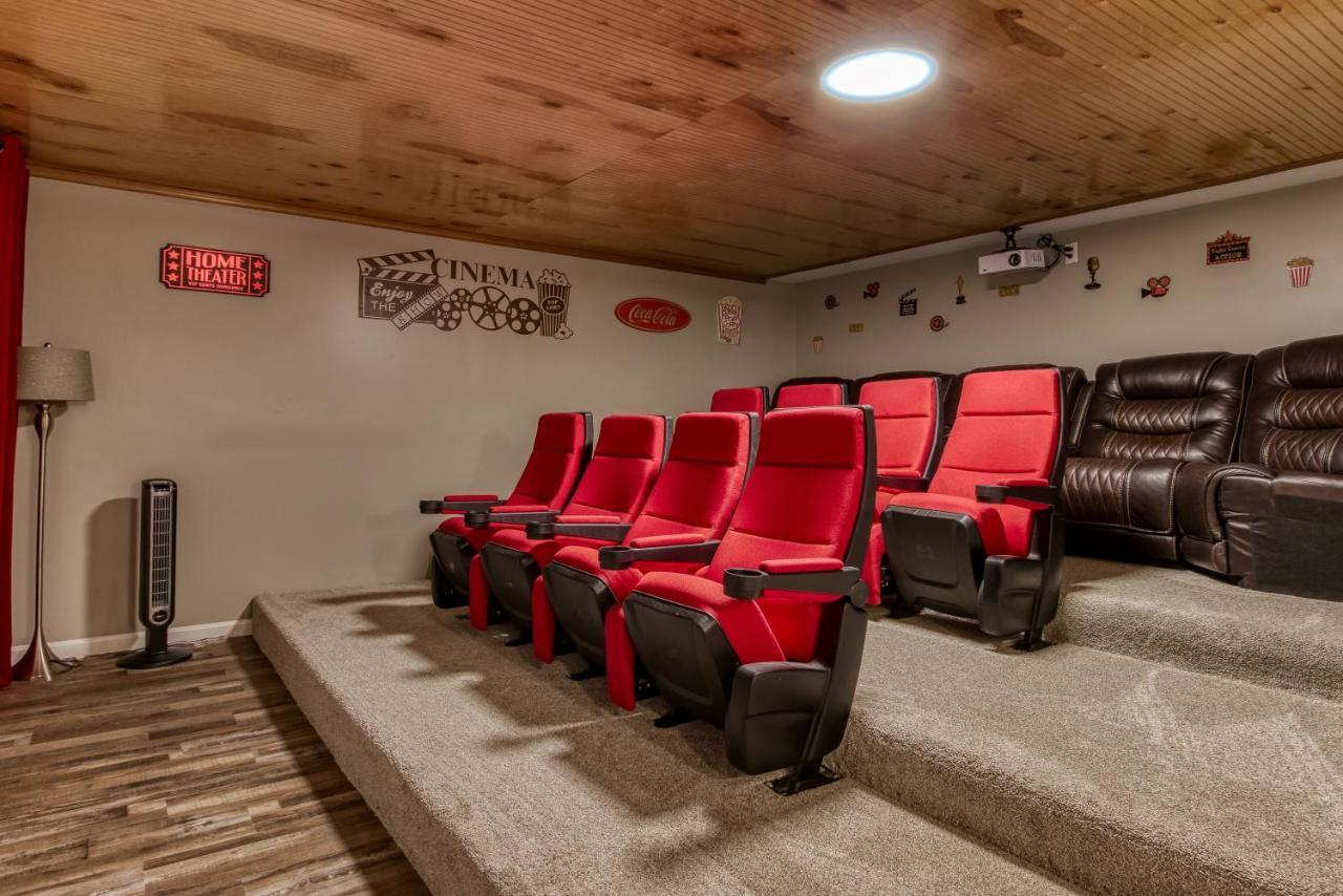 Fun & Games By Honeybearcabins 2Br/1Ba Sleeps 7 Сев'єрвілл Екстер'єр фото